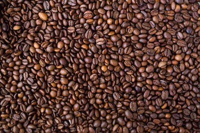 Espressoare profesionale sau espressoare normale? Care este alegerea potrivită?