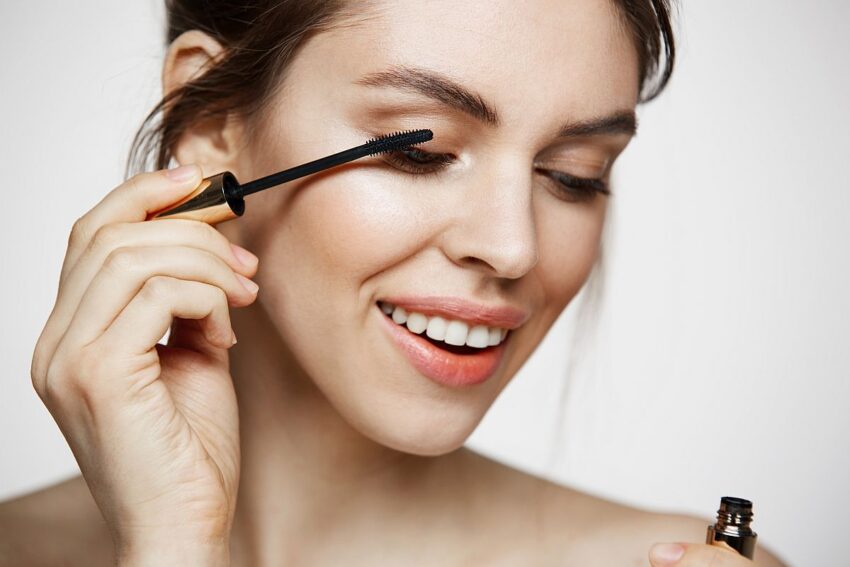 mascara